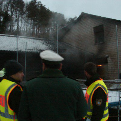 Der Brand konnte auf die überdachte Terrasse begrenzt werden